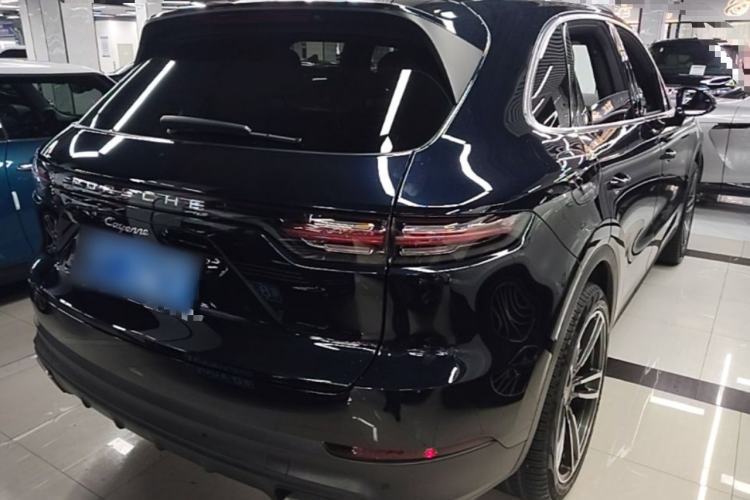 Used Porsche Cayenne 2019 Cayenne 3.0T Rear Right 45 Deg