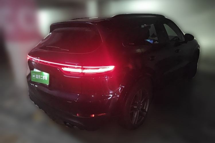 Used Porsche Cayenne 2019 Cayenne 3.0T Rear Right 45 Deg