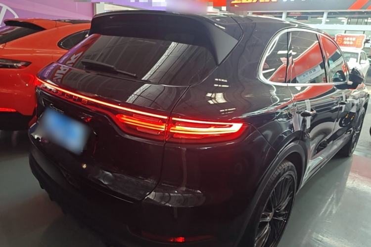 Used Porsche Cayenne 2019 Cayenne 3.0T Rear Right 45 Deg