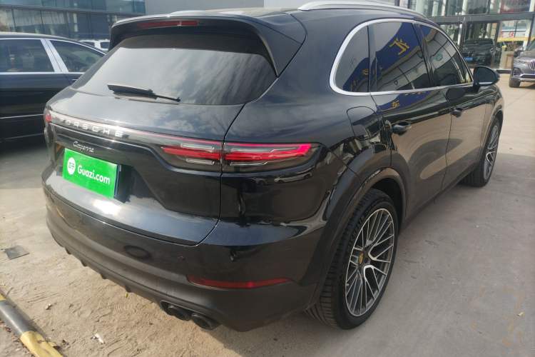 Used Porsche Cayenne 2019 Cayenne 3.0T Rear Right 45 Deg