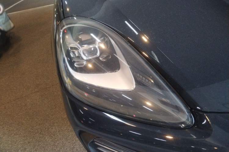 Used Porsche Cayenne 2019 Cayenne 3.0T Right Front Headlight