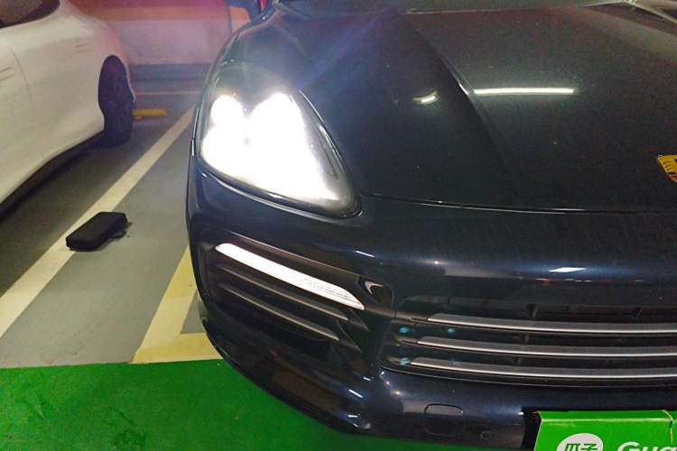 Used Porsche Cayenne 2019 Cayenne 3.0T Right Front Headlight