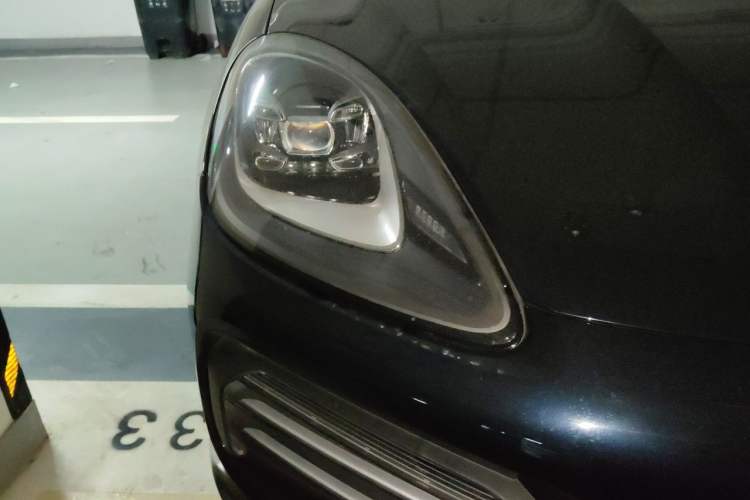 Used Porsche Cayenne 2019 Cayenne 3.0T Right Front Headlight