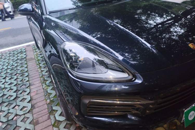 Used Porsche Cayenne 2019 Cayenne Coupé 3.0T Right Front Headlight