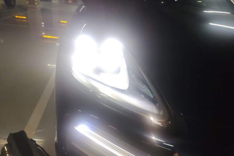 Used Porsche Cayenne 2019 Cayenne 3.0T Right Front Headlight