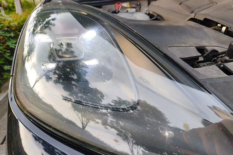 Used Porsche Cayenne 2019 3.0T Right Front Headlight