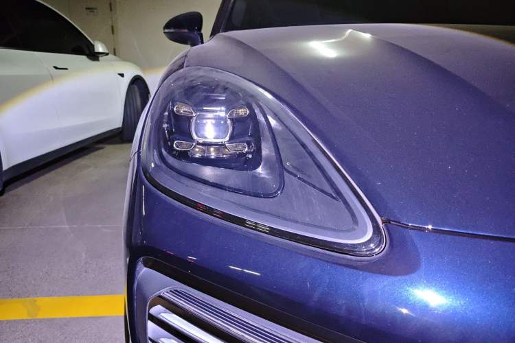 Used Porsche Cayenne 2019 Cayenne 3.0T Right Front Headlight