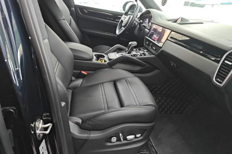 Used Porsche Cayenne 2019 Cayenne 3.0T Right Front Seat