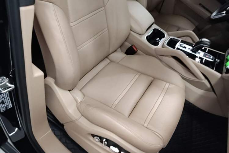 Used Porsche Cayenne 2019 Cayenne 3.0T Right Front Seat