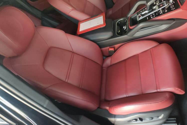 Used Porsche Cayenne 2019 Cayenne 3.0T Right Front Seat