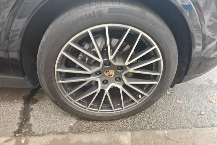 Used Porsche Cayenne 2019 Cayenne 3.0T Right Front Wheel Hub