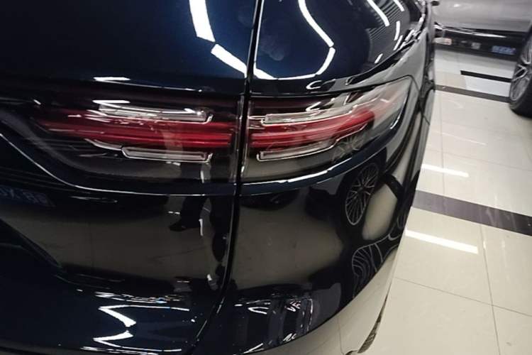 Used Porsche Cayenne 2019 Cayenne 3.0T Right Rear Taillight