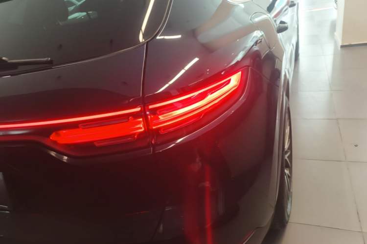 Used Porsche Cayenne 2019 Cayenne 3.0T Right Rear Taillight