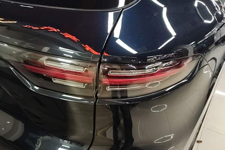 Used Porsche Cayenne 2019 Cayenne 3.0T Right Rear Taillight