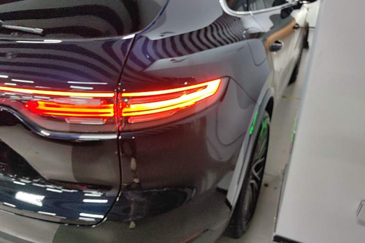Used Porsche Cayenne 2019 Cayenne 3.0T Right Rear Taillight