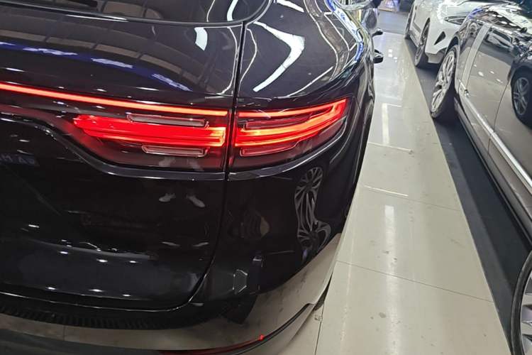 Used Porsche Cayenne 2019 Cayenne 3.0T Right Rear Taillight