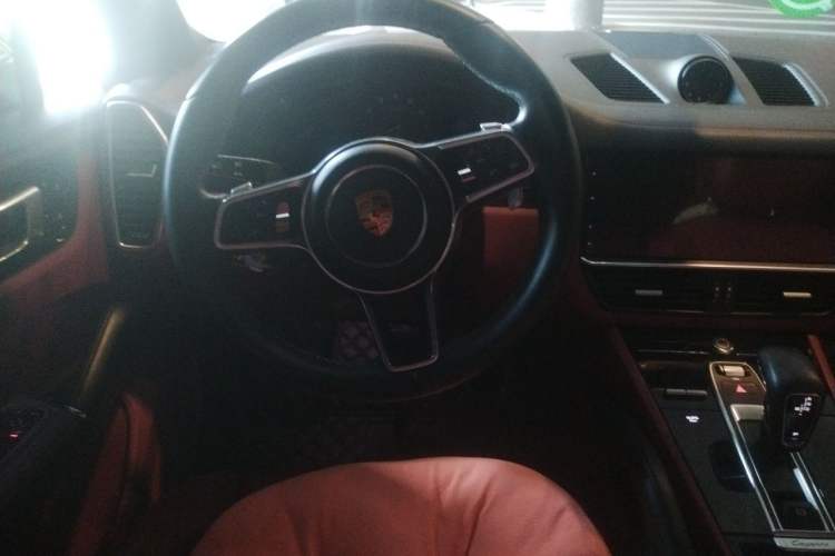 Used Porsche Cayenne 2019 Cayenne 3.0T Steering Wheel
