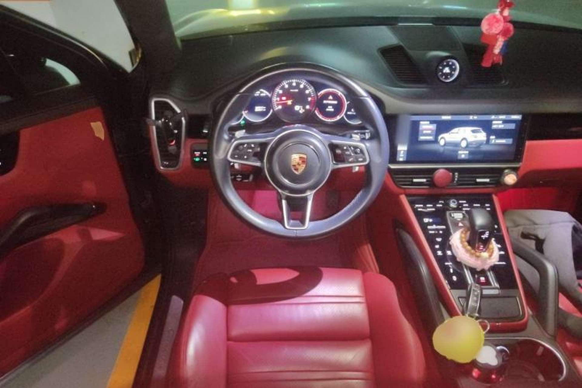 Used Porsche Cayenne 2019 Cayenne 3.0T Steering Wheel