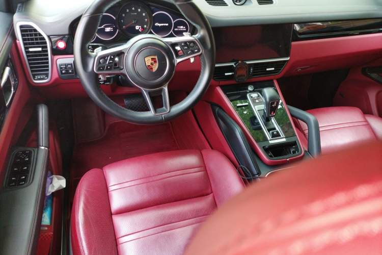Used Porsche Cayenne 2019 Cayenne 3.0T Steering Wheel
