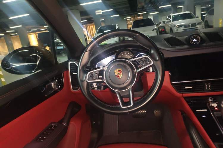 Used Porsche Cayenne 2019 Cayenne 3.0T Steering Wheel