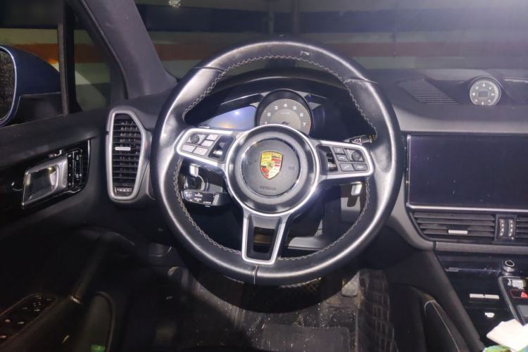 Used Porsche Cayenne 2019 Cayenne 3.0T Steering Wheel