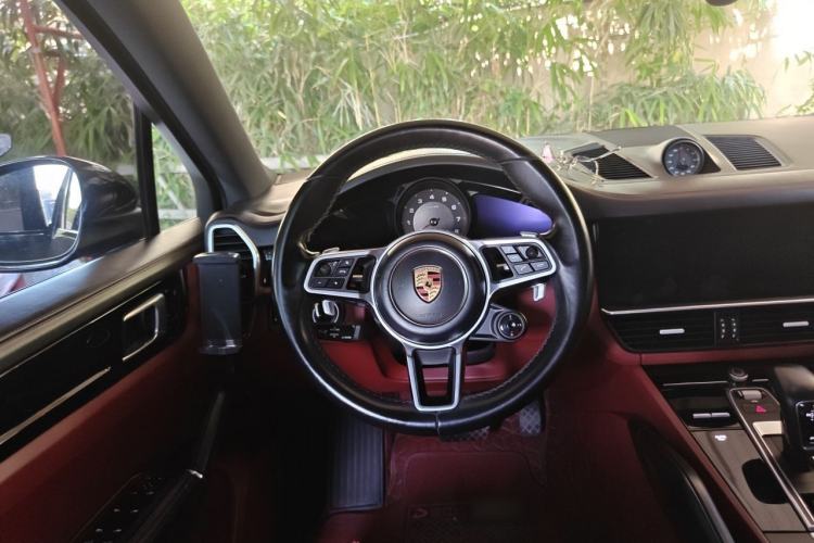 Used Porsche Cayenne 2019 Cayenne Coupé 3.0T Steering Wheel