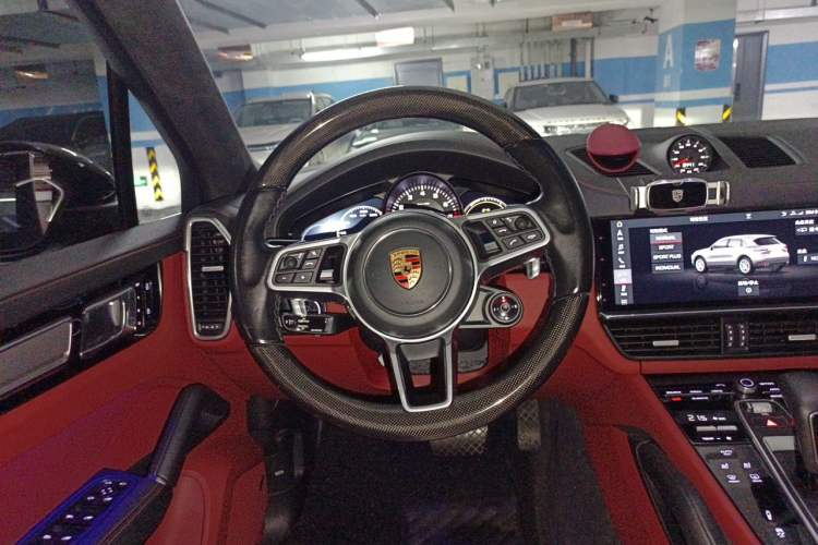 Used Porsche Cayenne 2019 Cayenne 3.0T Steering Wheel