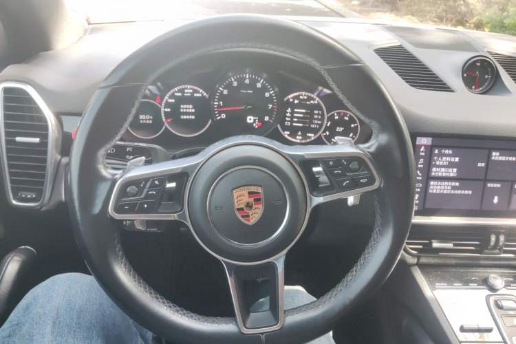 Used Porsche Cayenne 2019 Cayenne 3.0T Steering Wheel
