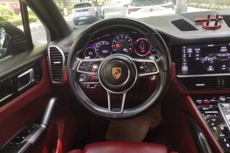 Used Porsche Cayenne 2019 Cayenne 3.0T Steering Wheel