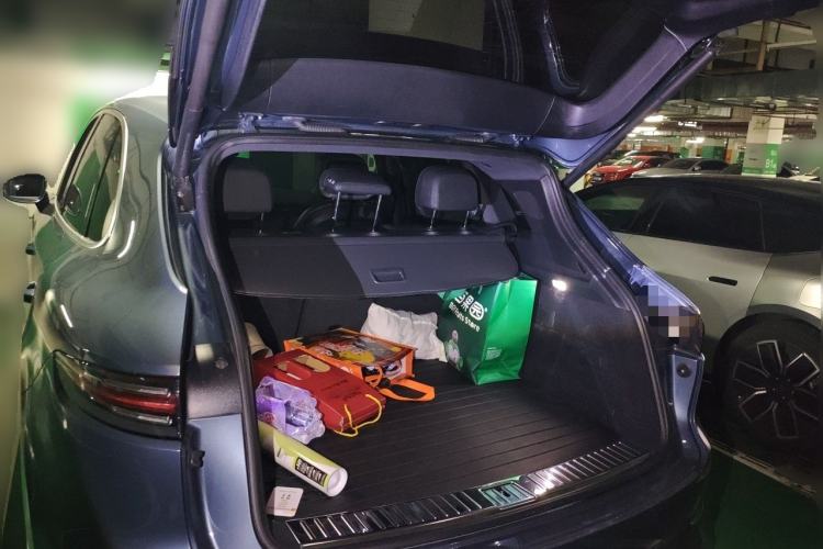 Used Porsche Cayenne 2019 Cayenne 3.0T Trunk