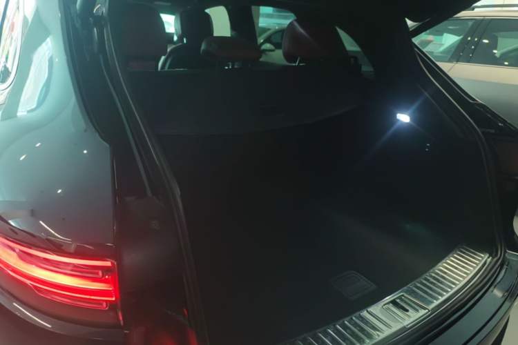 Used Porsche Cayenne 2019 Cayenne 3.0T Trunk