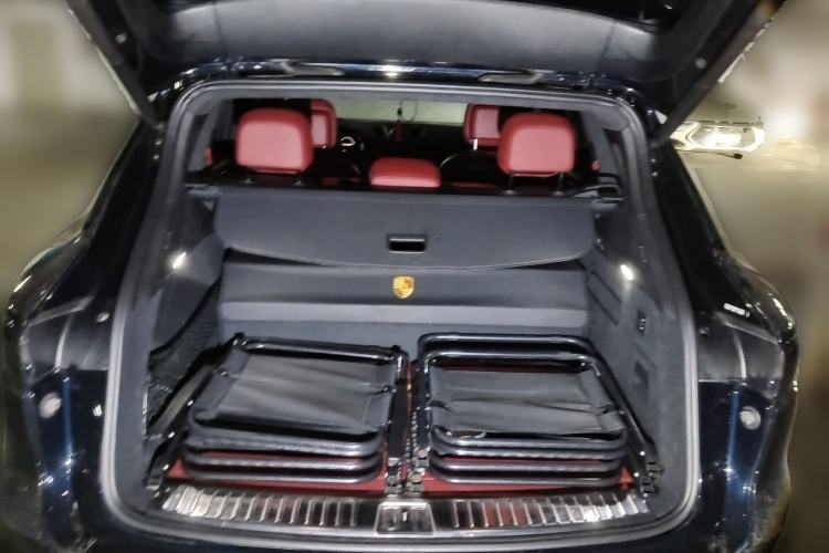 Used Porsche Cayenne 2019 Cayenne 3.0T Trunk
