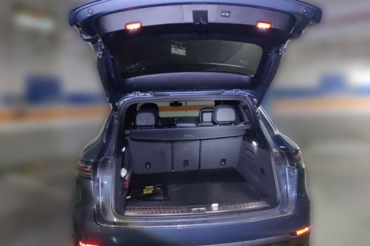 Used Porsche Cayenne 2019 Cayenne 3.0T Trunk