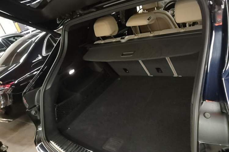 Used Porsche Cayenne 2019 Cayenne 3.0T Trunk