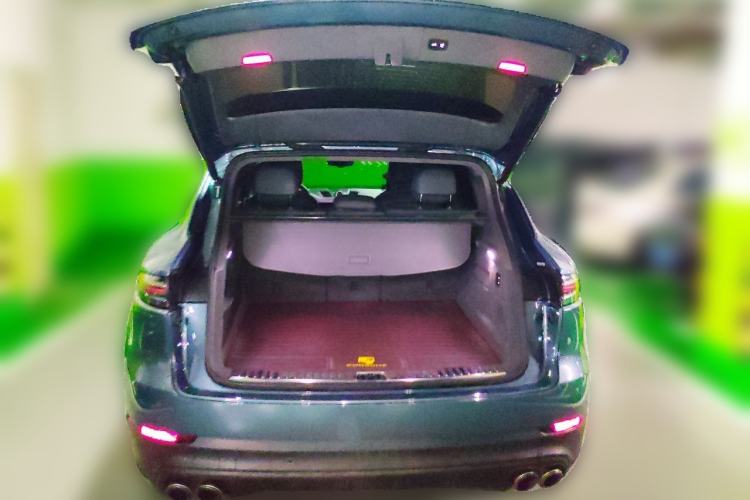 Used Porsche Cayenne 2019 Cayenne 3.0T Trunk