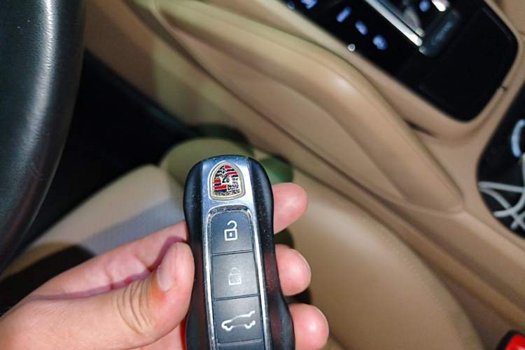 Used Porsche Cayenne 2019 Cayenne 3.0T Vehicle Key