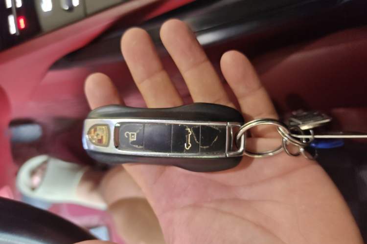 Used Porsche Cayenne 2019 Cayenne Coupé 3.0T Vehicle Key