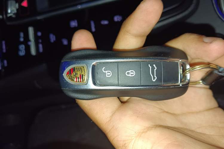 Used Porsche Cayenne 2019 Cayenne 3.0T Vehicle Key