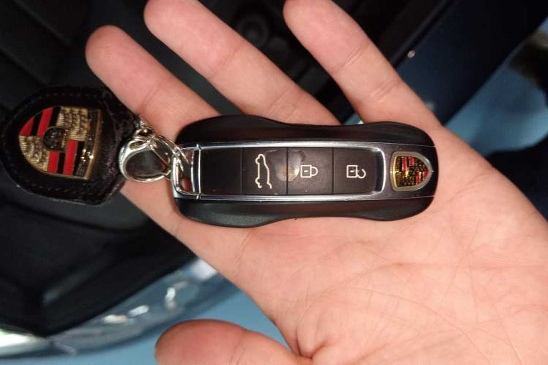 Used Porsche Cayenne 2019 Cayenne 3.0T Vehicle Key
