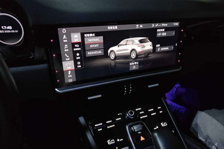 Used Porsche Cayenne 2019 Cayenne 3.0T Audio And AC Panel