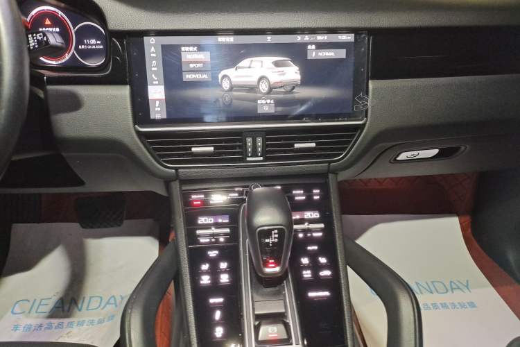 Used Porsche Cayenne 2019 Cayenne 3.0T Audio And AC Panel