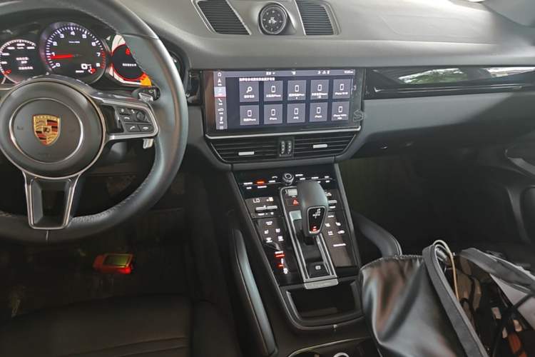 Used Porsche Cayenne 2019 Cayenne 3.0T Audio And AC Panel