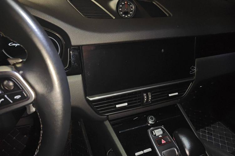Used Porsche Cayenne 2019 Cayenne 3.0T Audio And AC Panel