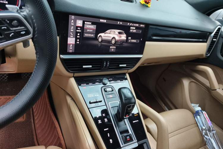 Used Porsche Cayenne 2019 Cayenne 3.0T Audio And AC Panel