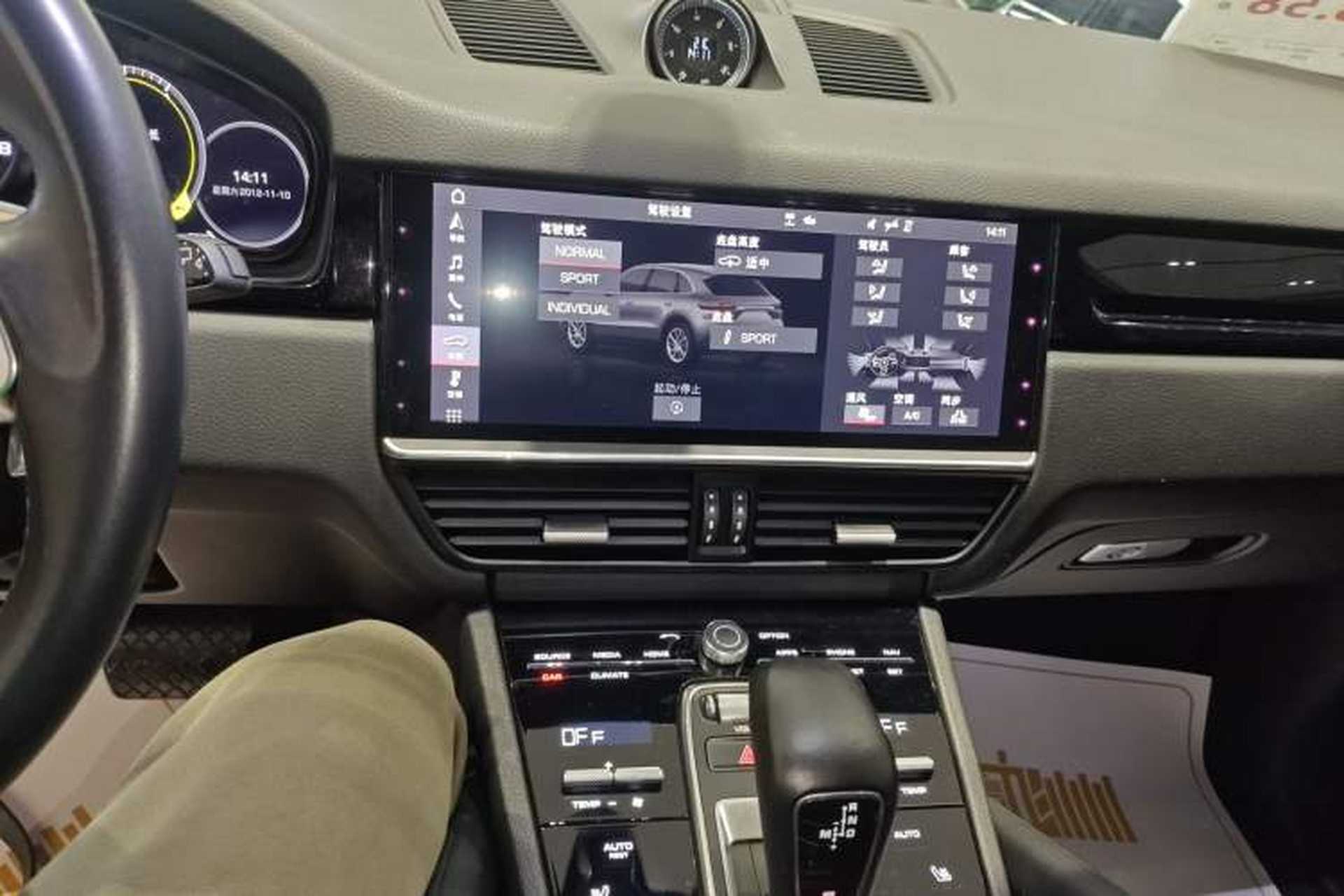 Used Porsche Cayenne 2019 Cayenne 3.0T Audio And AC Panel