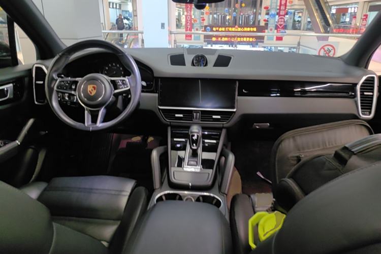 Used Porsche Cayenne 2019 Cayenne 3.0T Center Console