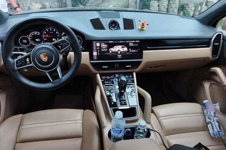 Used Porsche Cayenne 2019 Cayenne 3.0T Center Console
