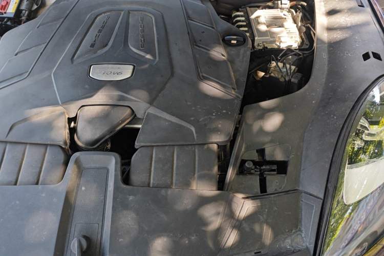 Used Porsche Cayenne 2019 Cayenne 3.0T Engine Bay Left