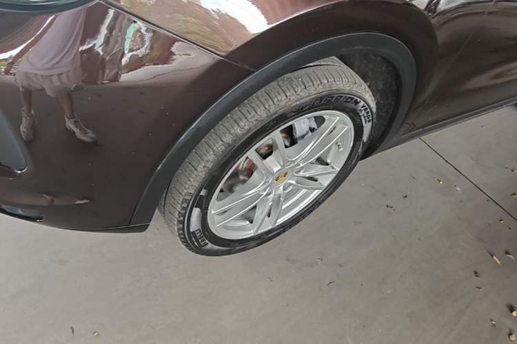 Used Porsche Cayenne 2019 Cayenne 3.0T Exterior 4