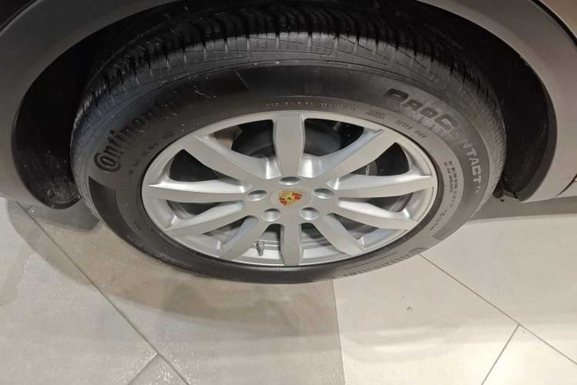 Used Porsche Cayenne 2019 Cayenne 3.0T Exterior 5